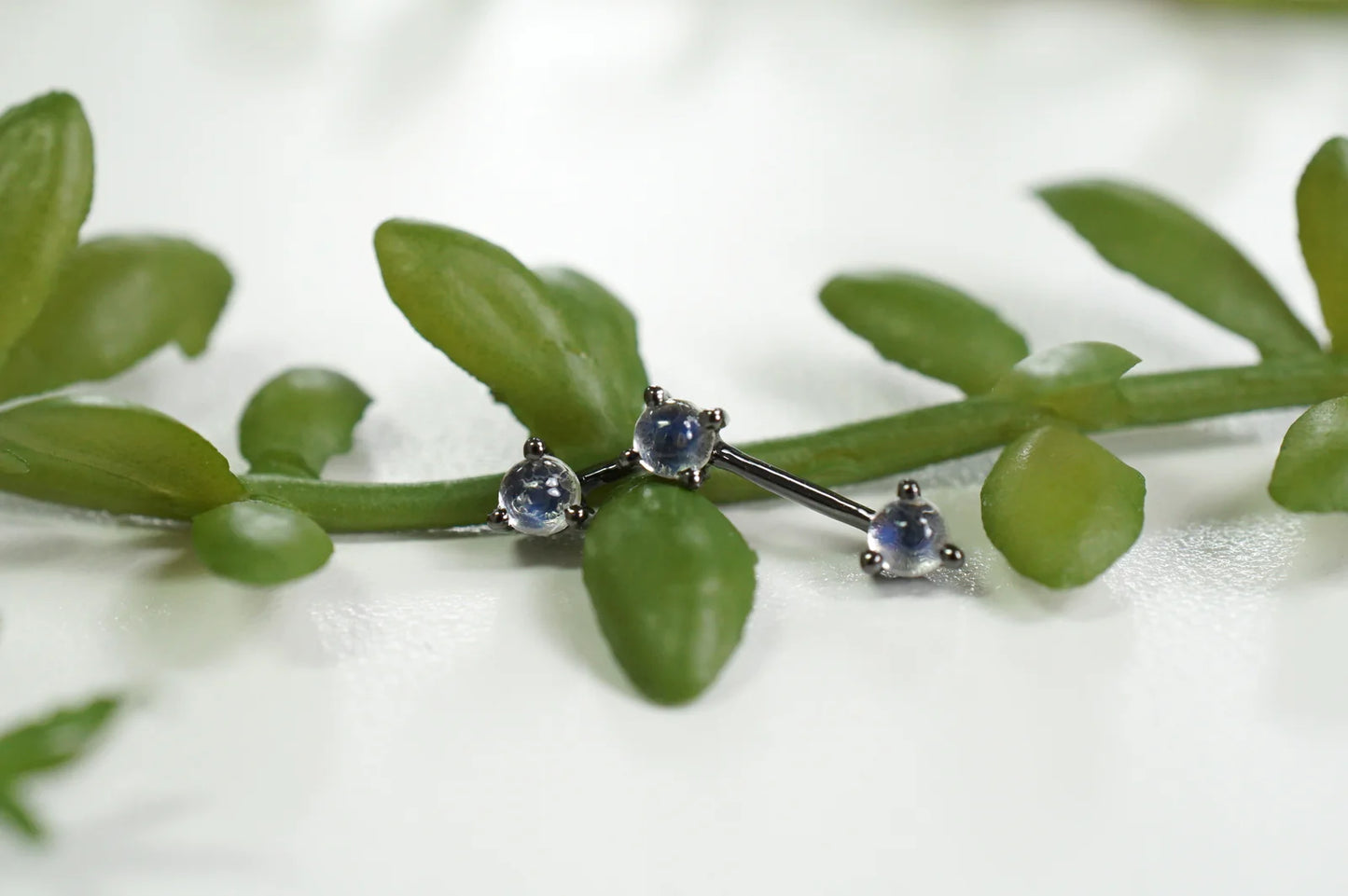 Astera 3 - Cabochon Gemstone from Modern Mood