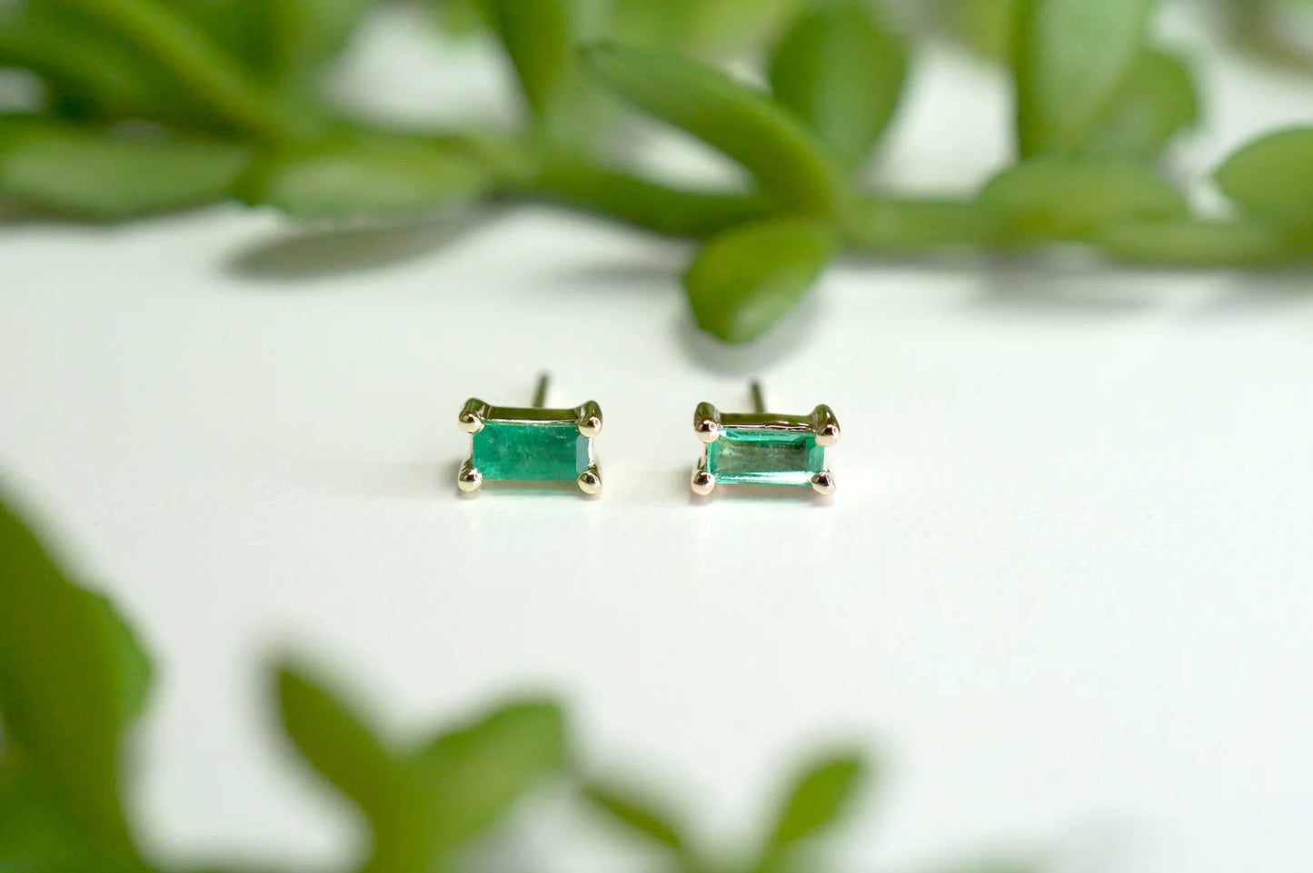 Baguette Solitaire - Joey Faceted Gemstone Prong from Modern Mood