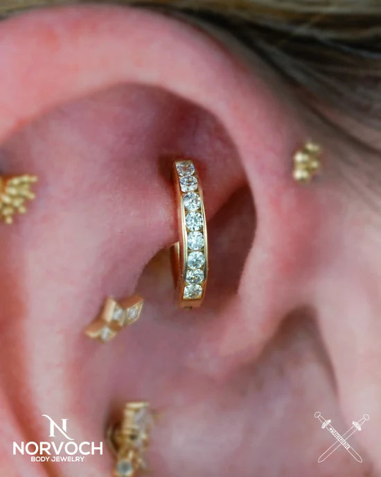 Lady Maeve Rook/Navel Clicker from Norvoch