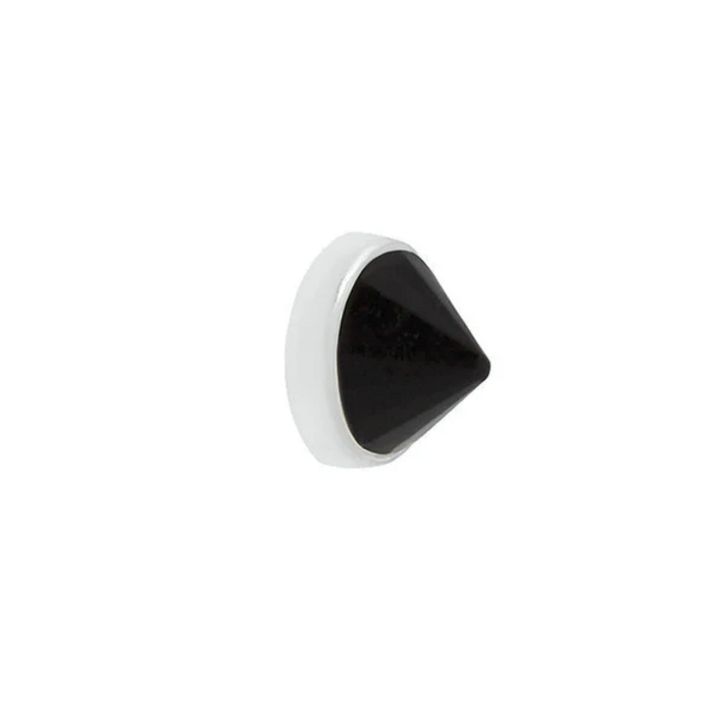 Round Bezel Reverse Set Black Spinel From Buddha