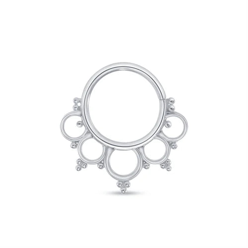 Amy Seamless Ring from Norvoch