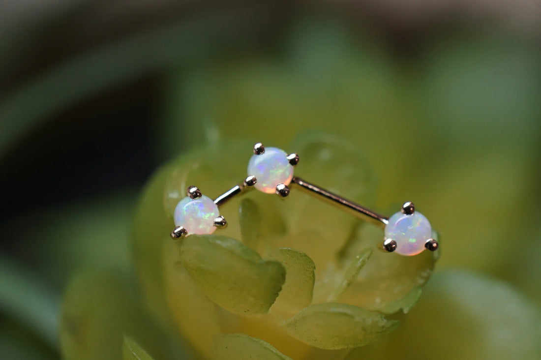 Astera 3 - Cabochon Gemstone from Modern Mood
