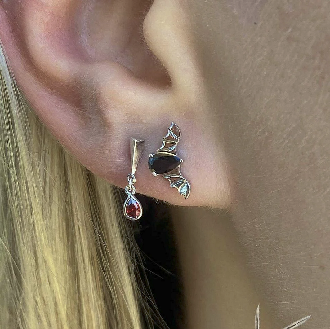 Bat with Black CZ — Junipurr