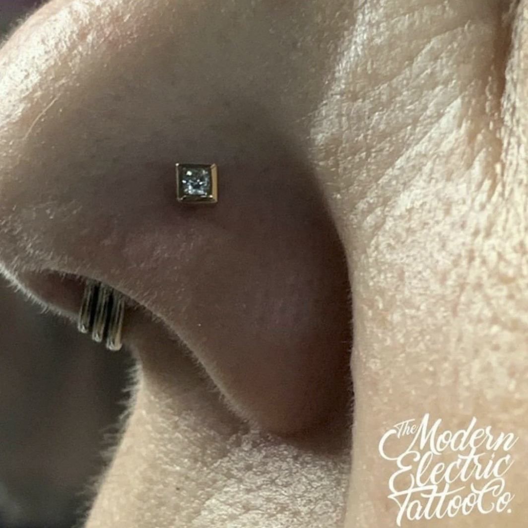 Bezel Set CZ Square — Junipurr