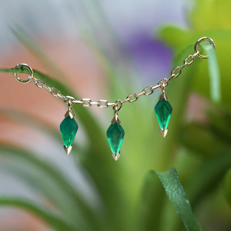 Chain with 3 Dripping Kite Gemstones — Modern Mood