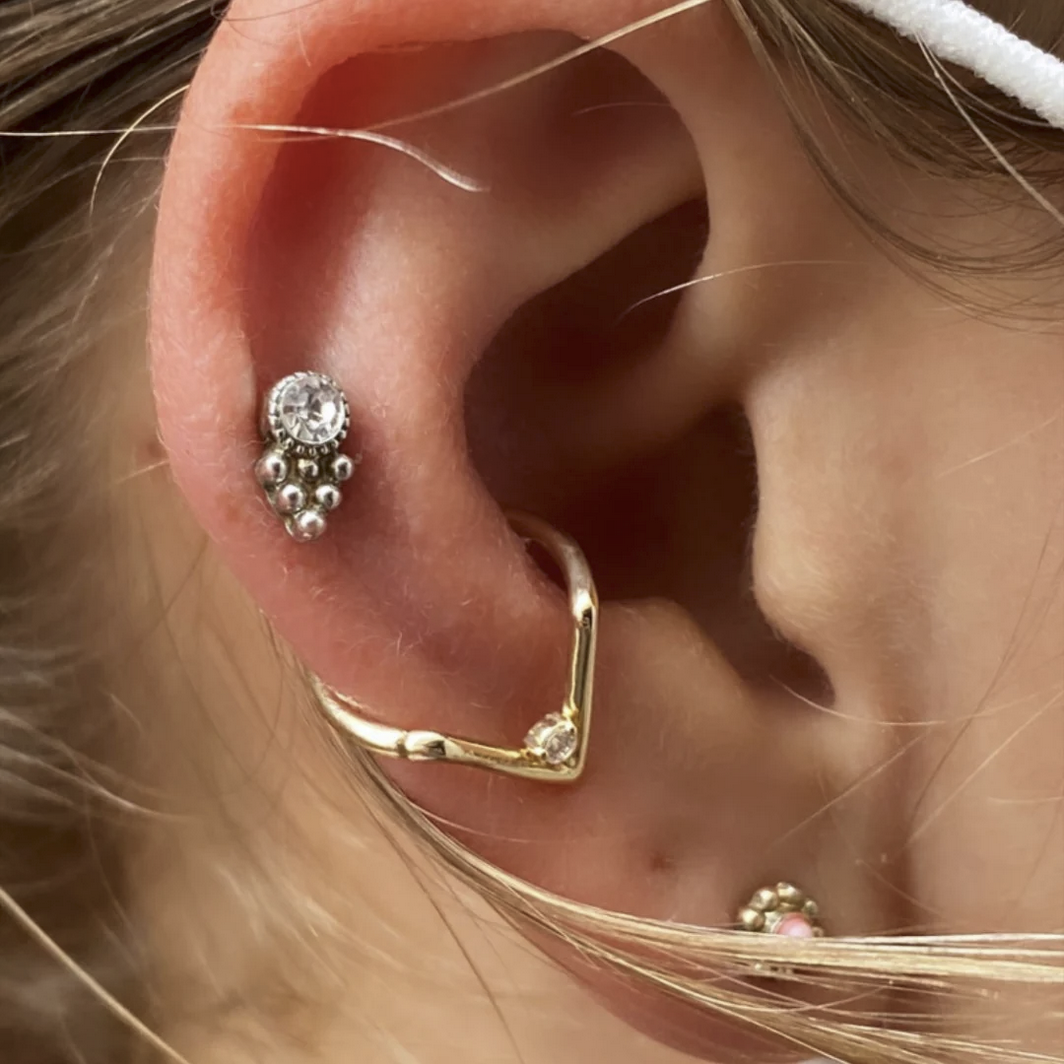 Chevron Seam Ring with CZ — Junipurr