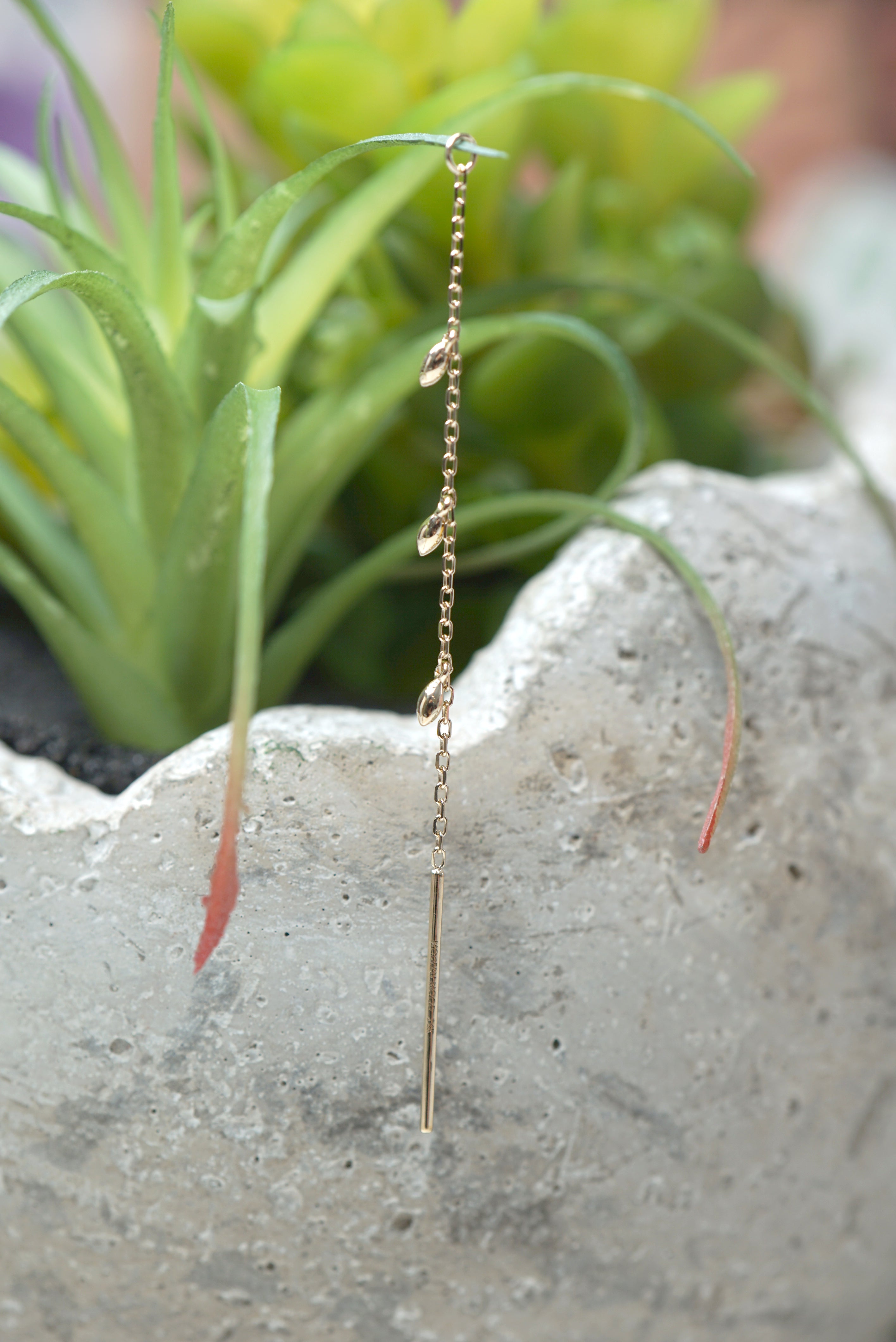 Threader - Dripping Marquise Gold Beads and Jump Ring Short