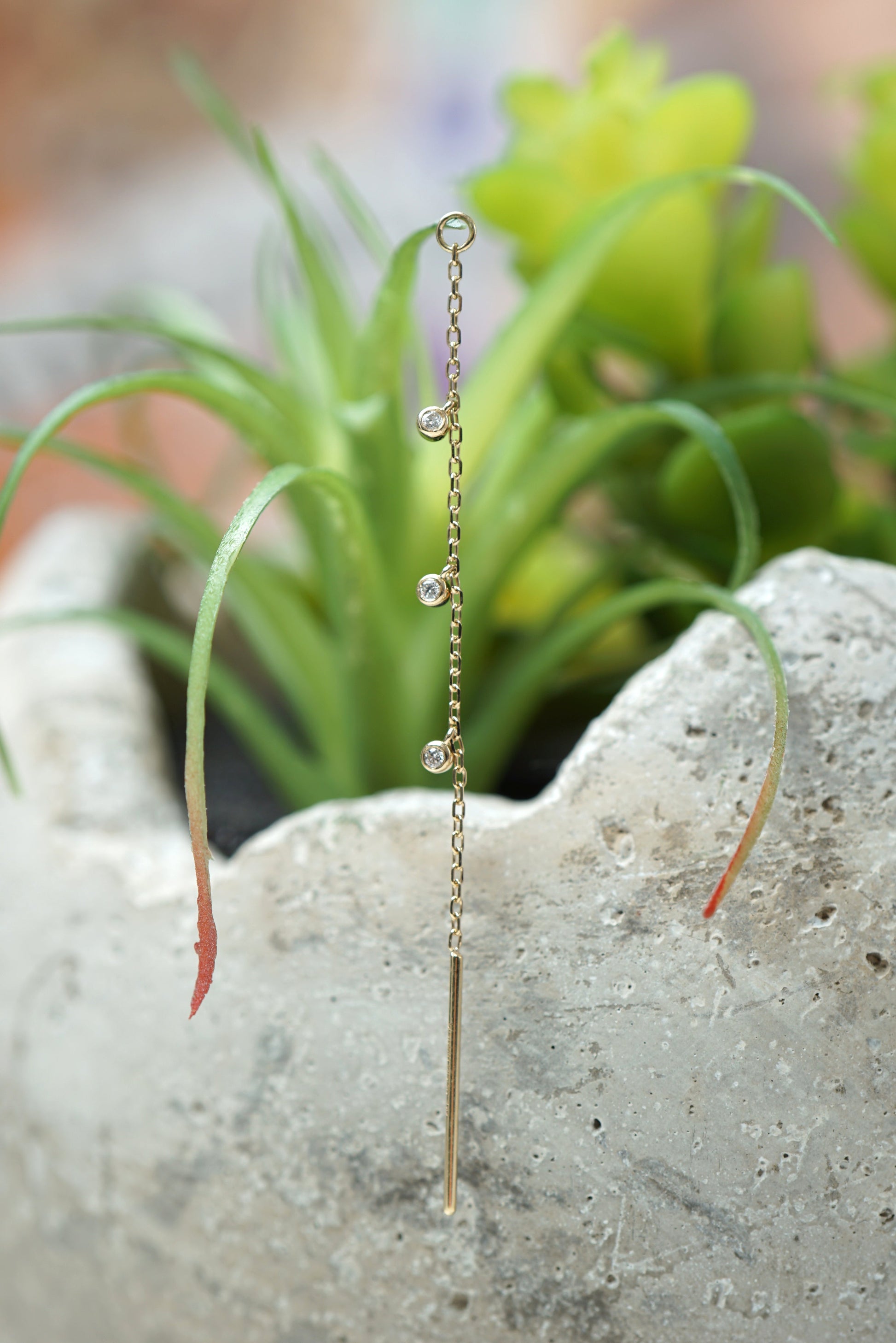 Threader - Jump Ring and Dripping Bezel Diamonds Short