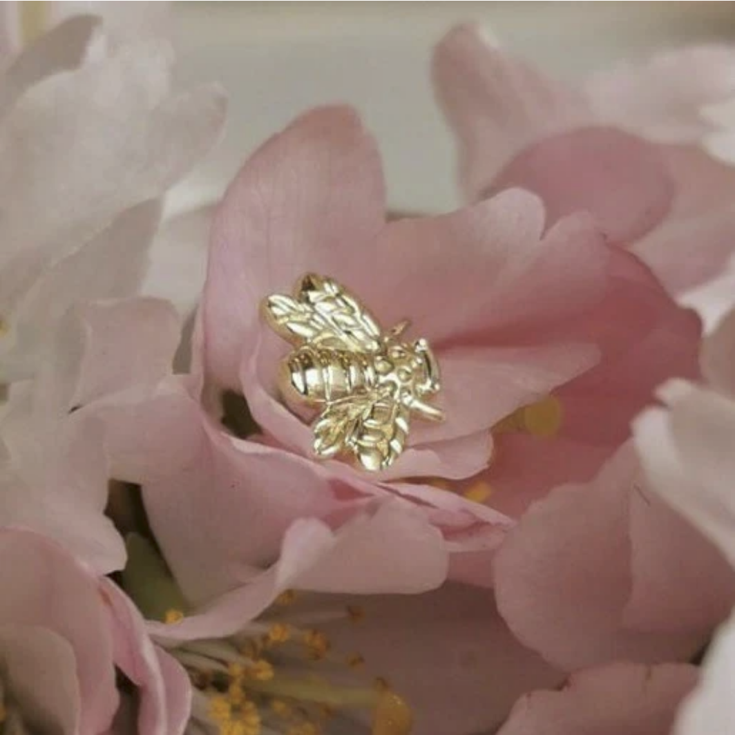 Gold Bee from Junipurr