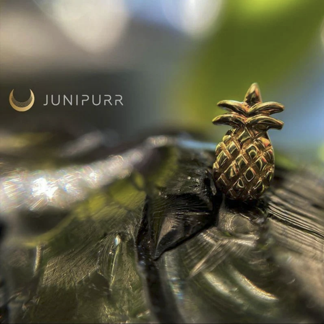 Gold Pineapple from Junipurr