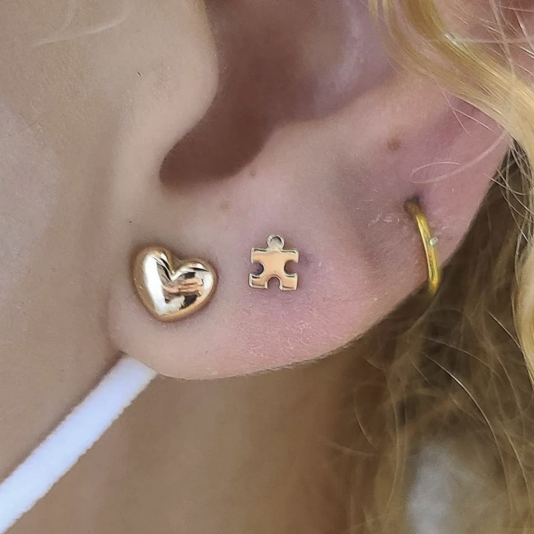 Gold Puzzle Piece — Junipurr