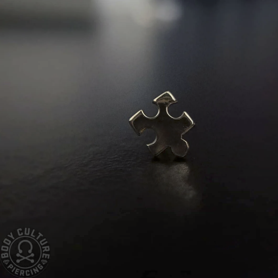 Gold Puzzle Piece — Junipurr