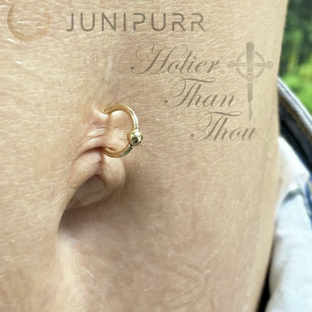 Gold Ring with Fixed Bead — Junipurr