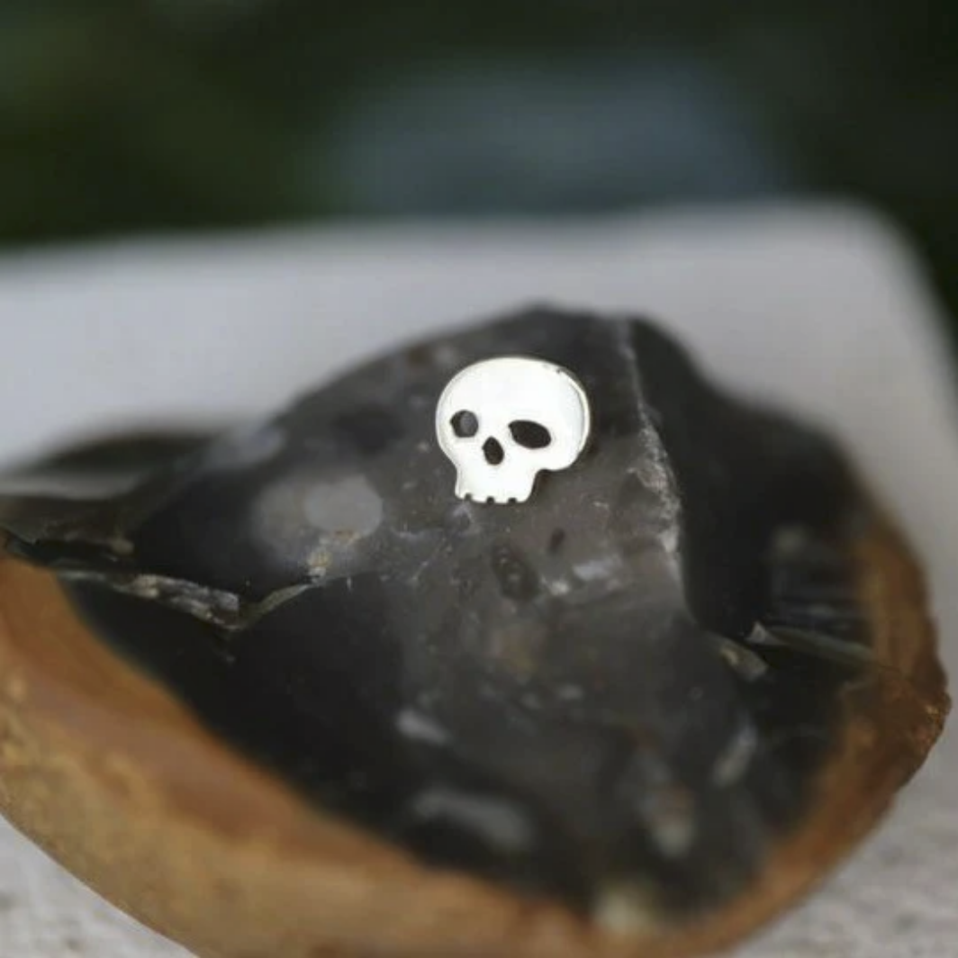 Gold Skull — Junipurr