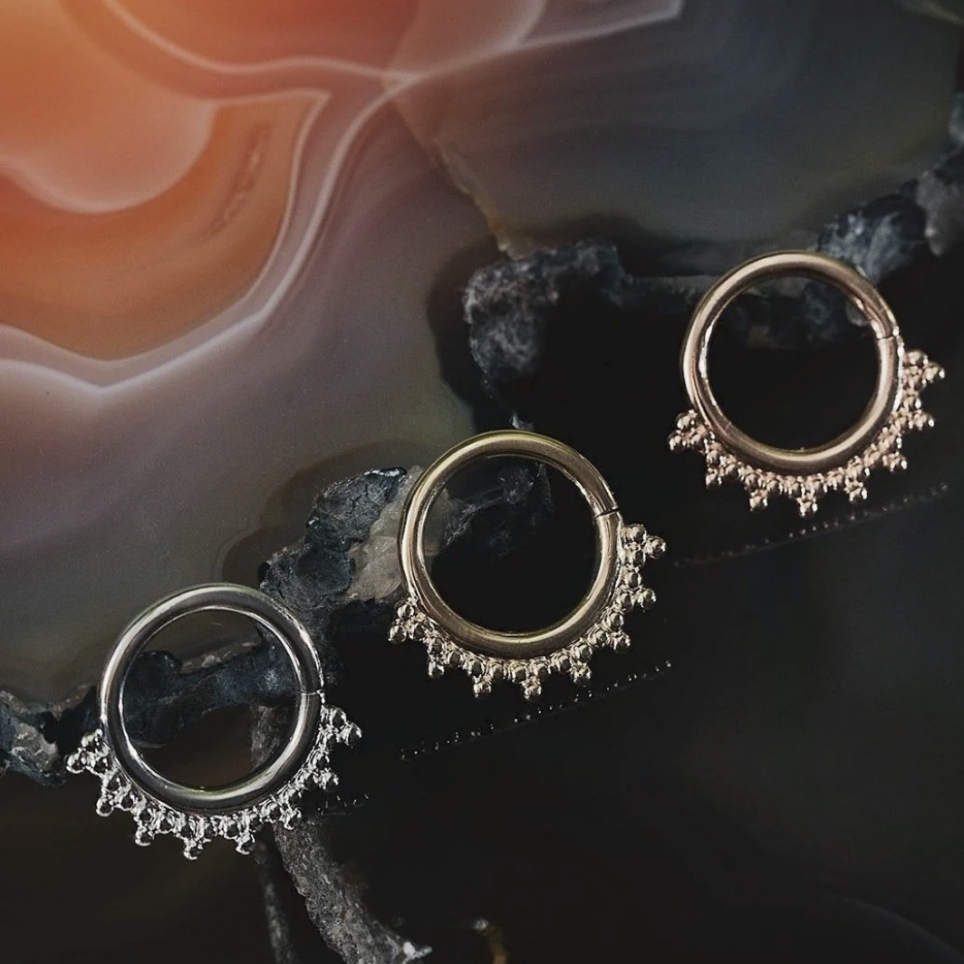 Gold Tri-Bead Seam Ring — Junipurr