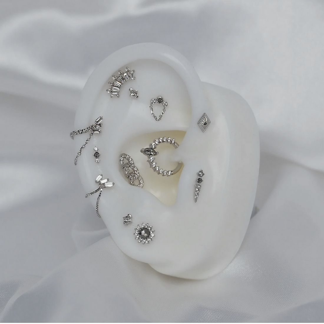 Halston with Grey Diamond and White Sapphire — Buddha