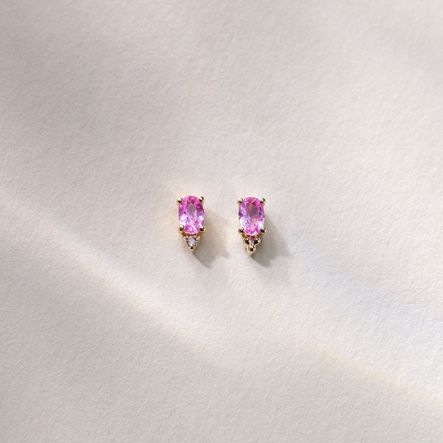 Pippa Diamond - Oval Pink Sapphire