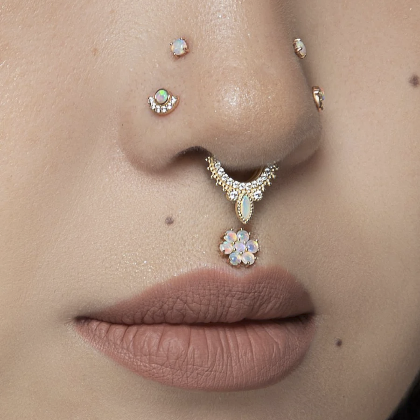 Prong Set Gem with Opal From Buddha