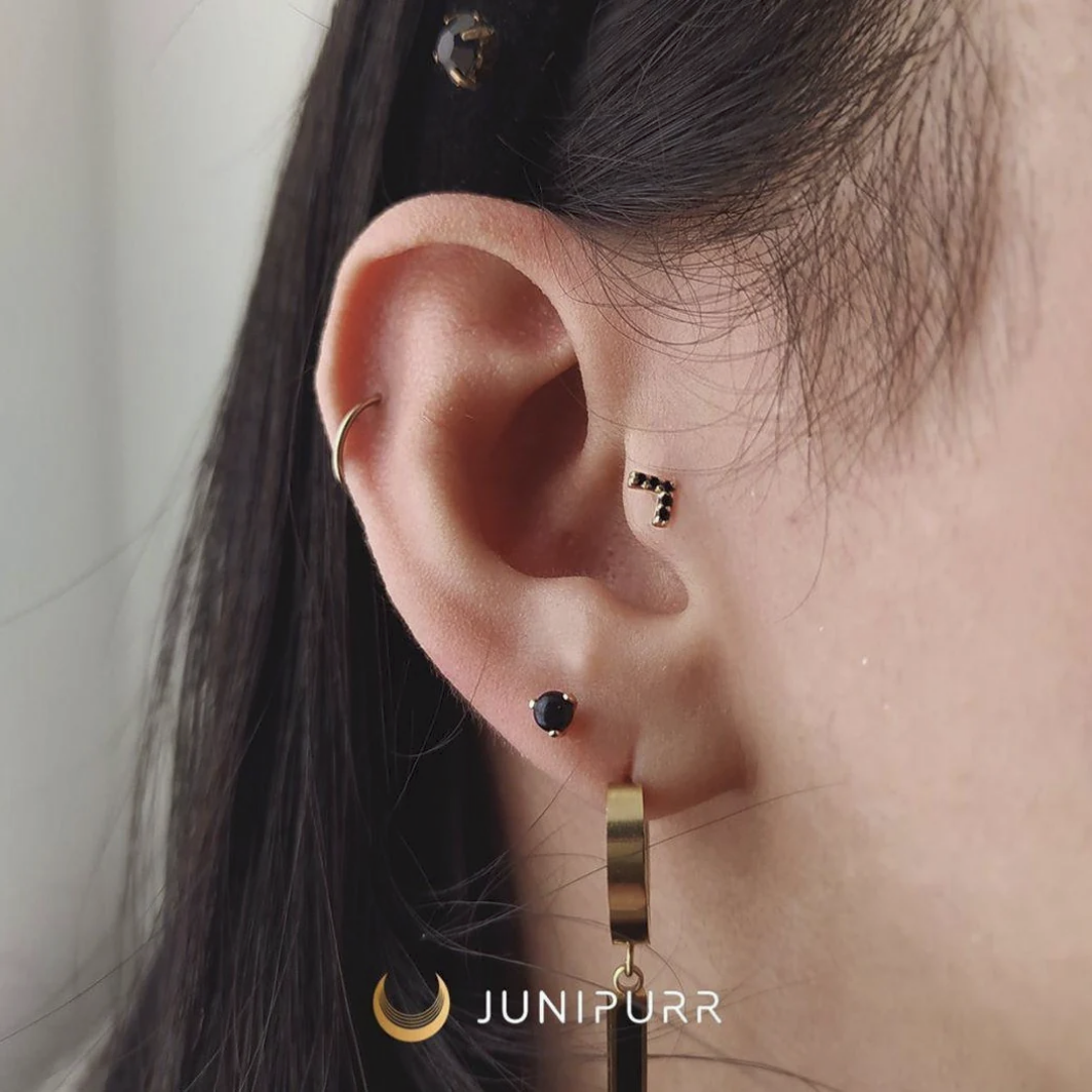 Prong Set Ball with Onyx from Junipurr (Vault)