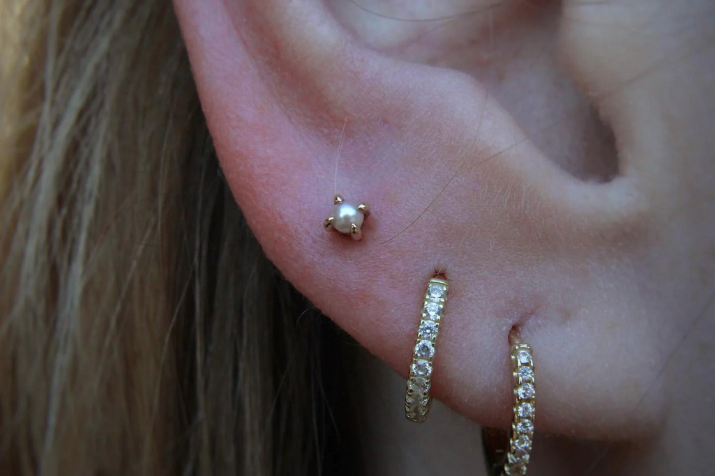 Prong Set Gem with Pearl — Buddha