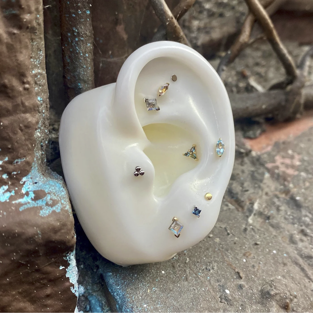 3 Little Pears London Blue Topaz — Buddha