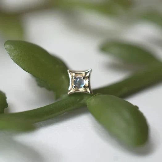 Zara - Cabochon Gemstone — Modern Mood